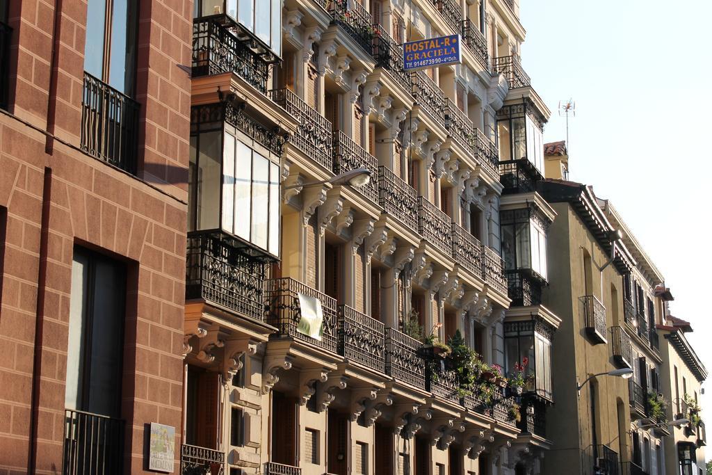 Hostal Graciela Madrid Esterno foto