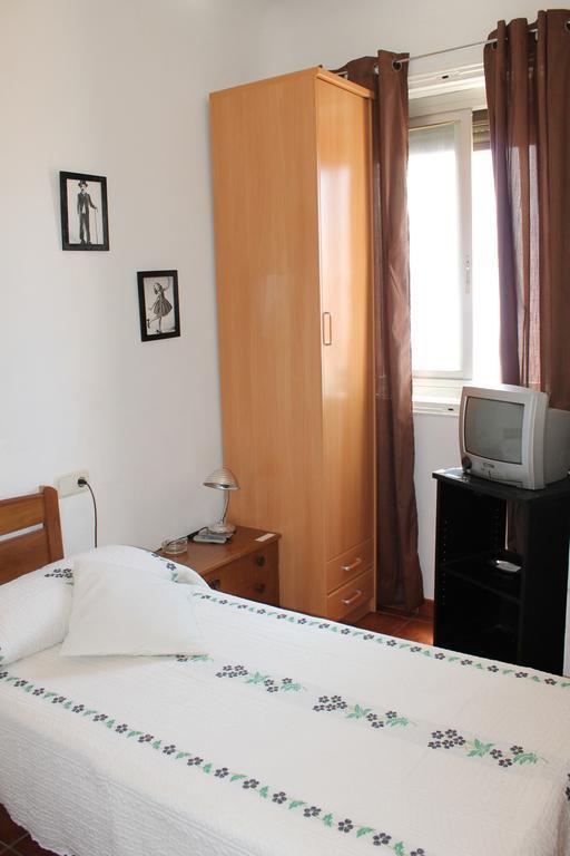 Hostal Graciela Madrid Esterno foto